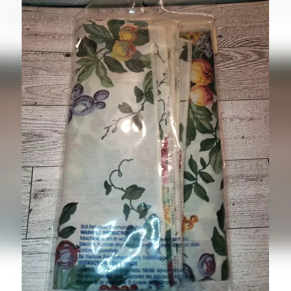 Vtg Spiegel  Bess Fashion For The Home 4 Pk Cloth Napkins Fruit New Original Pkg